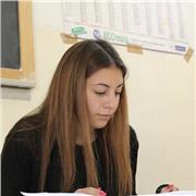 Studentessa universitaria impartisce lezioni private, disponibile anche per aiuto compiti e recupero di materie